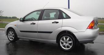 2001 Ford Focus Photos