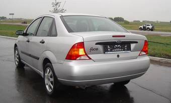 2001 Ford Focus Images