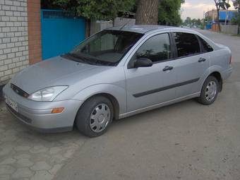 2001 Ford Focus Pictures