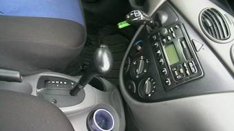 2001 Ford Focus Images