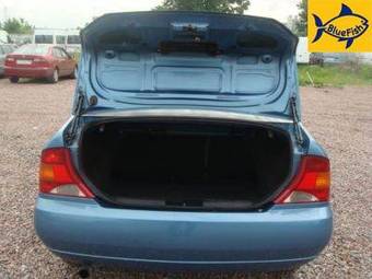 2001 Ford Focus Images