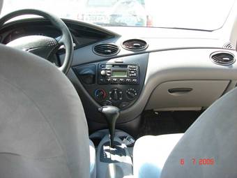 2001 Ford Focus Photos