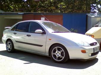 2001 Ford Focus Pictures