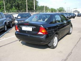 2001 Ford Focus Photos