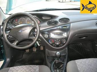 2001 Ford Focus Photos