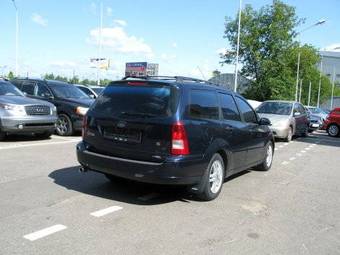 2001 Ford Focus Pictures