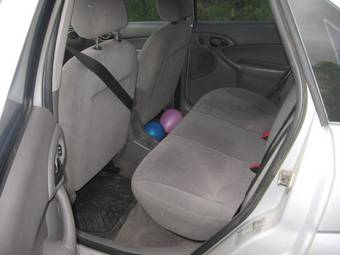 2001 Ford Focus Photos