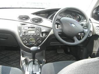 2002 Ford Focus Pictures