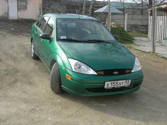 2002 Ford Focus Photos