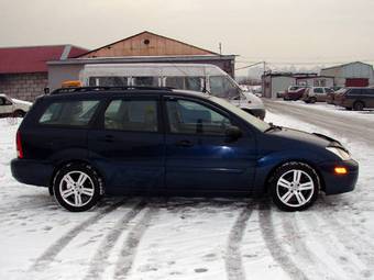 2002 Ford Focus Photos
