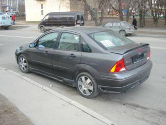 2002 Ford Focus Photos