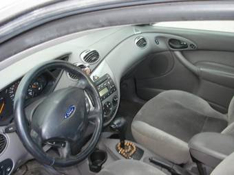 2002 Ford Focus Photos