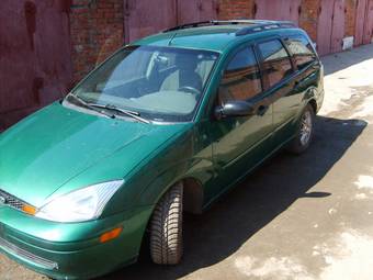 2002 Ford Focus Pictures