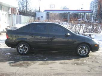 2002 Ford Focus Pictures