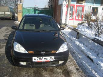 2002 Ford Focus Photos