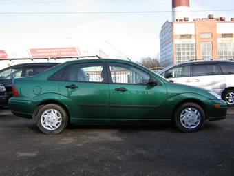 2002 Ford Focus Photos