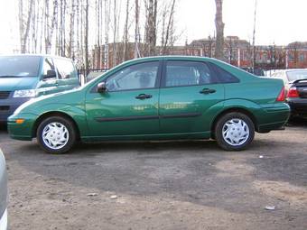 2002 Ford Focus Photos