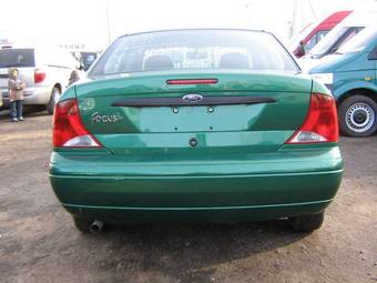2002 Ford Focus Photos