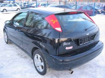 2002 Ford Focus Photos