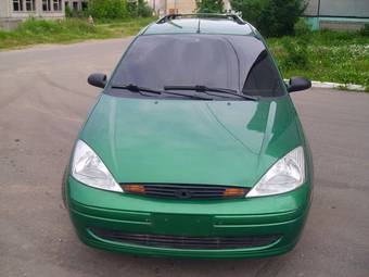 2002 Ford Focus Images