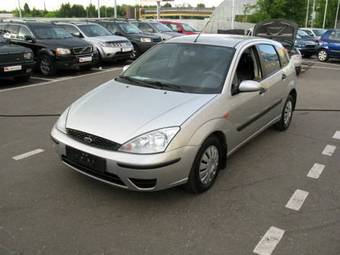 2002 Ford Focus Photos