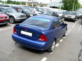 2002 Ford Focus Photos