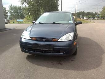 2002 Ford Focus Photos