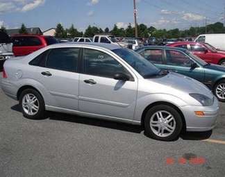 2003 Ford Focus Photos