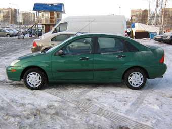 2003 Ford Focus Pictures