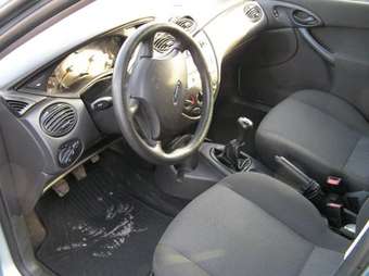 2003 Ford Focus Pictures