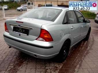 2003 Ford Focus Photos