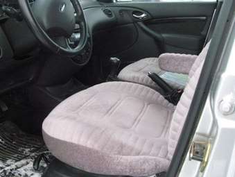 2003 Ford Focus Pictures