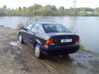 2003 Ford Focus Pictures