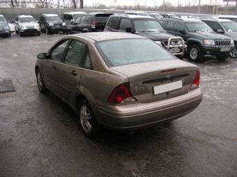 2003 Ford Focus Photos