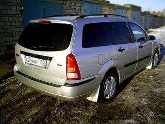 2003 Ford Focus Images