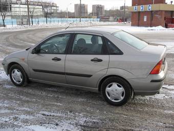 2003 Ford Focus Pictures