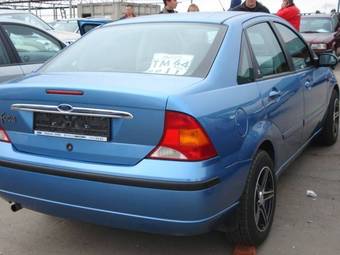 2003 Ford Focus Images