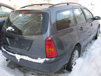 2003 Ford Focus Pictures