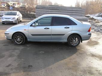 2003 Ford Focus Photos