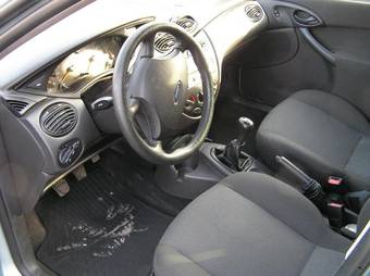 2003 Ford Focus Wallpapers