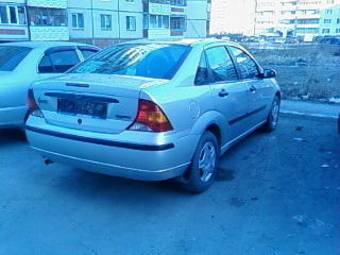 2003 Ford Focus Photos