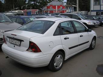 2003 Ford Focus Pictures