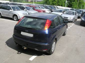 2003 Ford Focus Photos