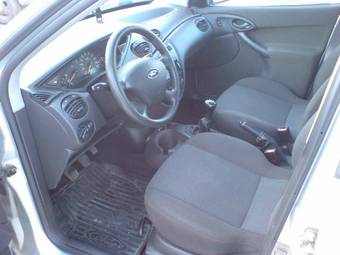 2003 Ford Focus Pictures