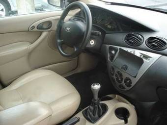 2003 Ford Focus Pictures