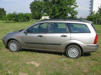 2003 Ford Focus Pictures