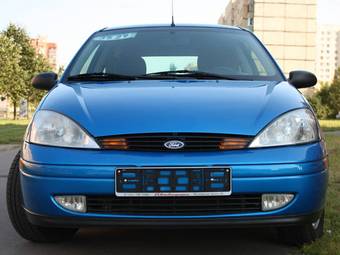 2003 Ford Focus Photos