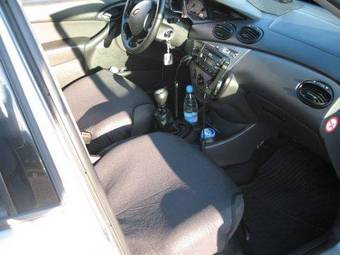 2003 Ford Focus Pictures