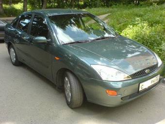 2003 Ford Focus Photos