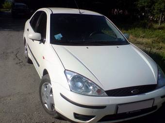 2003 Ford Focus Photos